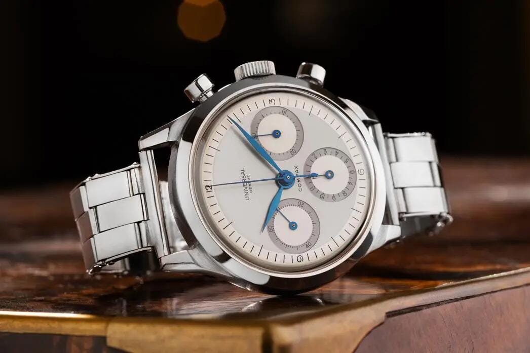 Chronographe Universal Genève Compax Gray Ghost de Luca Mignini avec aiguilles bleues et bracelet acier