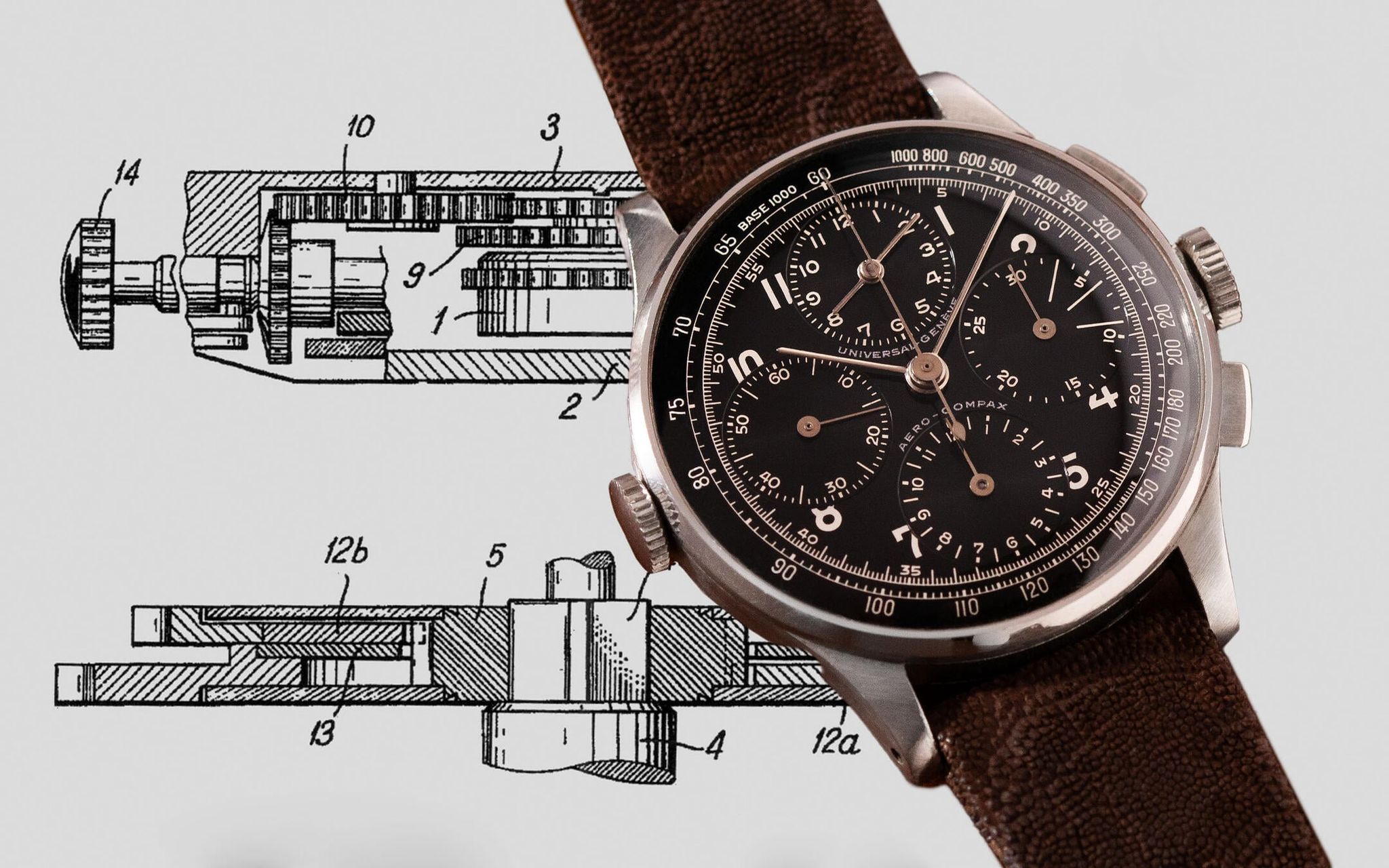 Chronographe Universal Genève Aero-Compax au cadran noir et bracelet brun sur fond de plans techniques